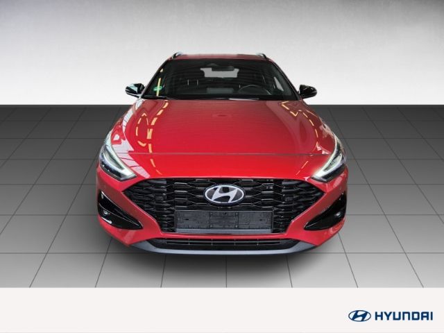 Fahrzeugabbildung Hyundai i30 FL Kombi (MY25) 1.0 T-GDI (100 PS) 7-DCT 2WD