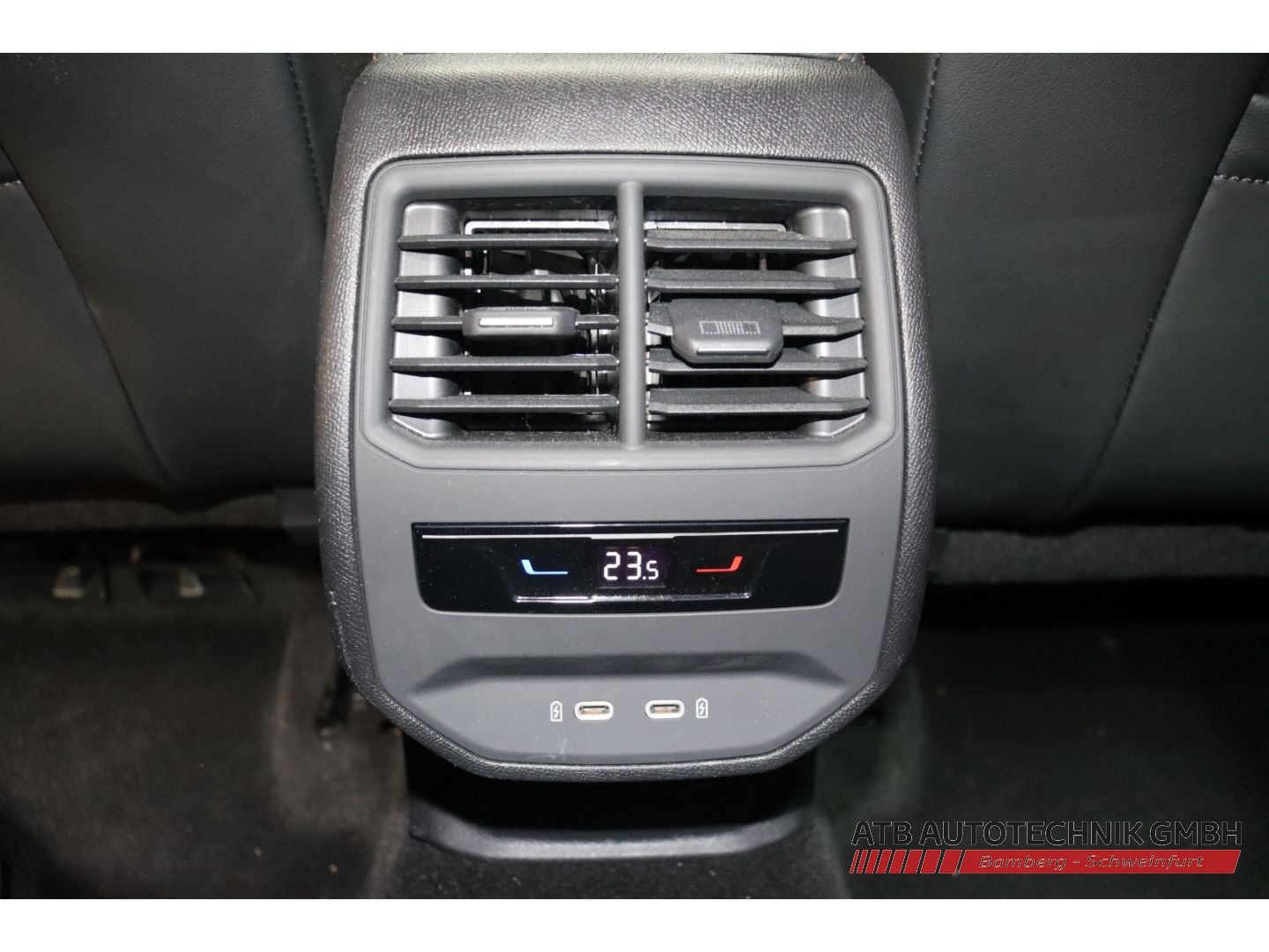 Fahrzeugabbildung CUPRA Formentor 2.0 T-DI 4Drive DSG Navi digitales Coc