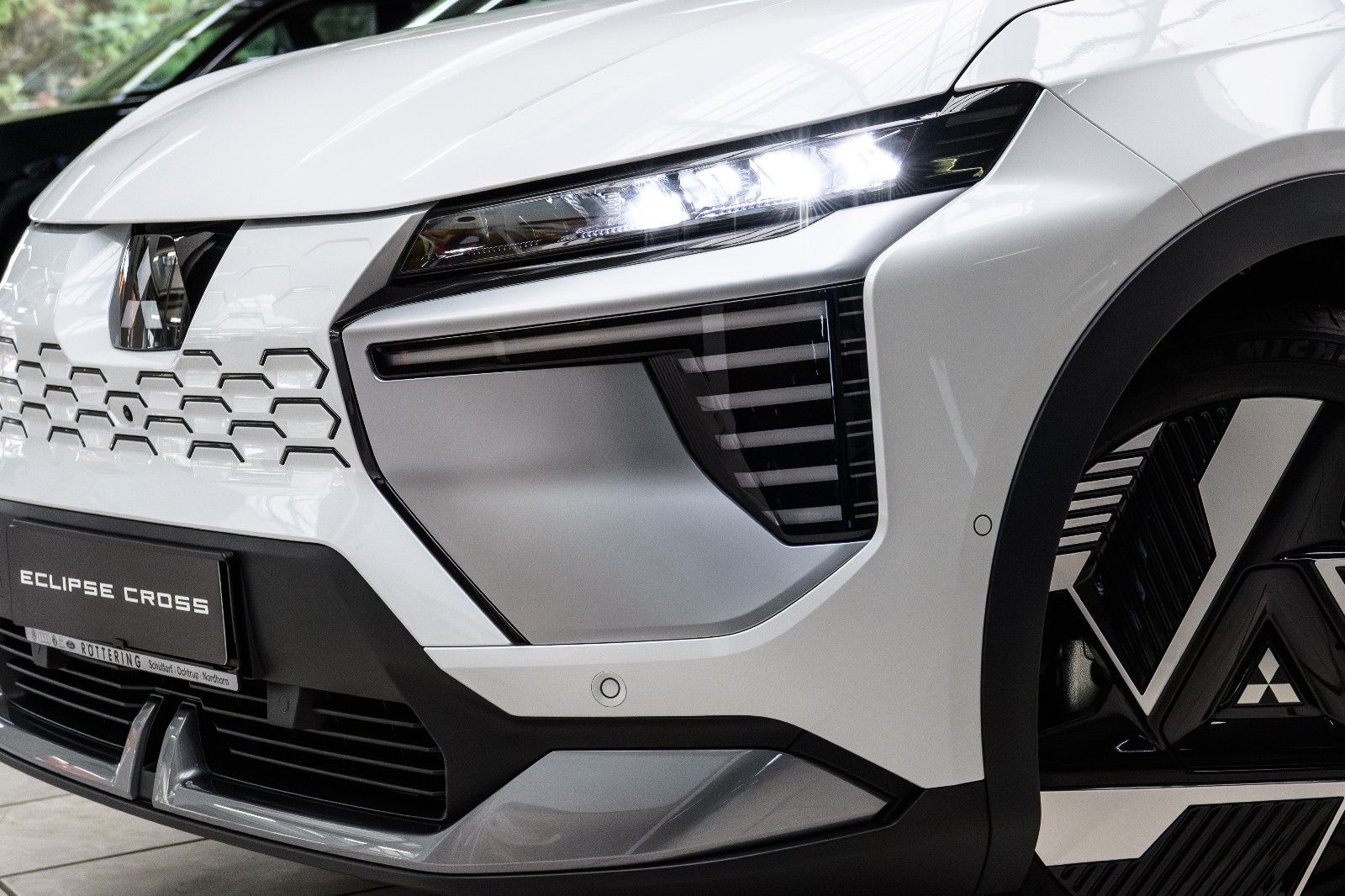 Fahrzeugabbildung Mitsubishi Eclipse Cross Diamant TOP *22KW Laden