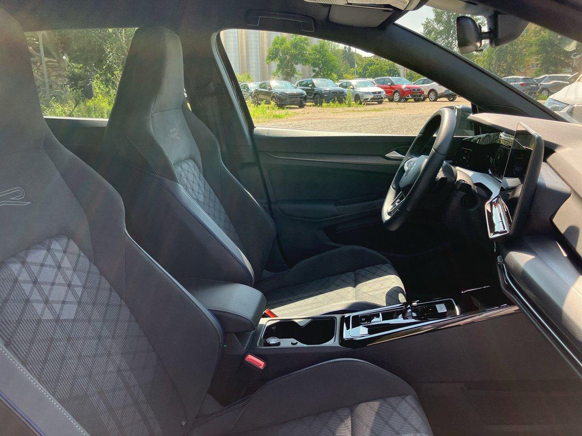 Volkswagen Golf VIII VARIANT 1.5 eTSI R-LINE ACC+KAMERA+SHZ, миниатюра 25
