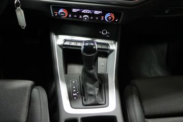 Audi Q3 35 TFSI  1.5 S-Tronic AHK Standheizung Kamera