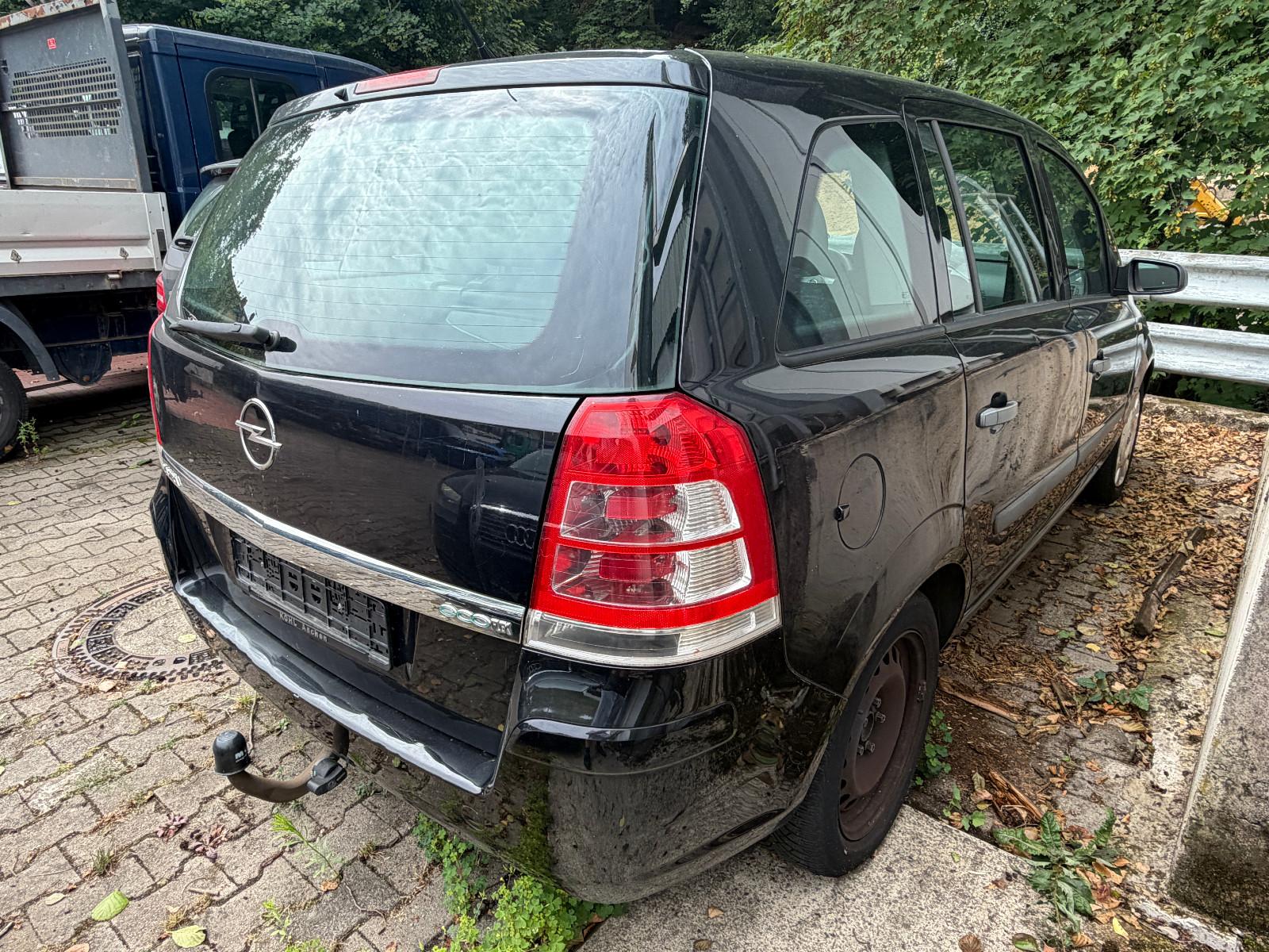 Opel Zafira B Selection "110 Jahre" nicht fahrbereit