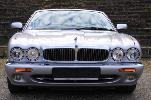 Jaguar XJ 3.2 Executive 2 Jahre Garantie