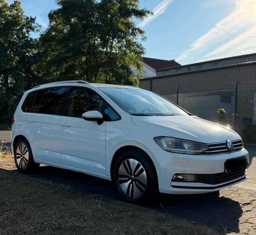 Image of Volkswagen Touran