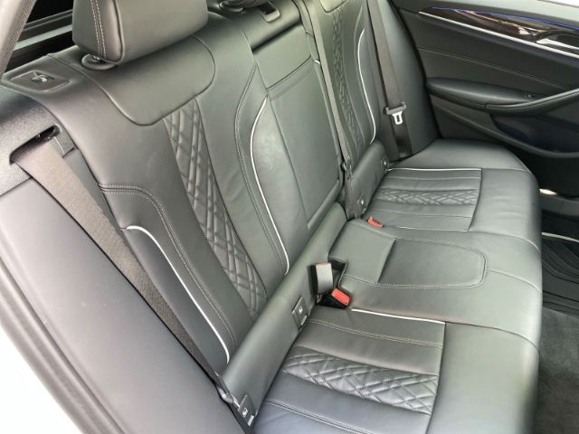 Fahrzeugabbildung BMW 530 i Touring Sport Line Autom. AHK, Leder, Stan
