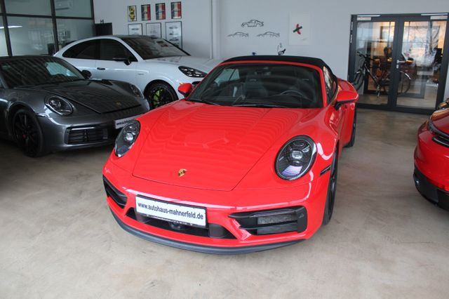 Porsche 911 Carrera 4 GTS Cabrio SportDesign/Sportabgas