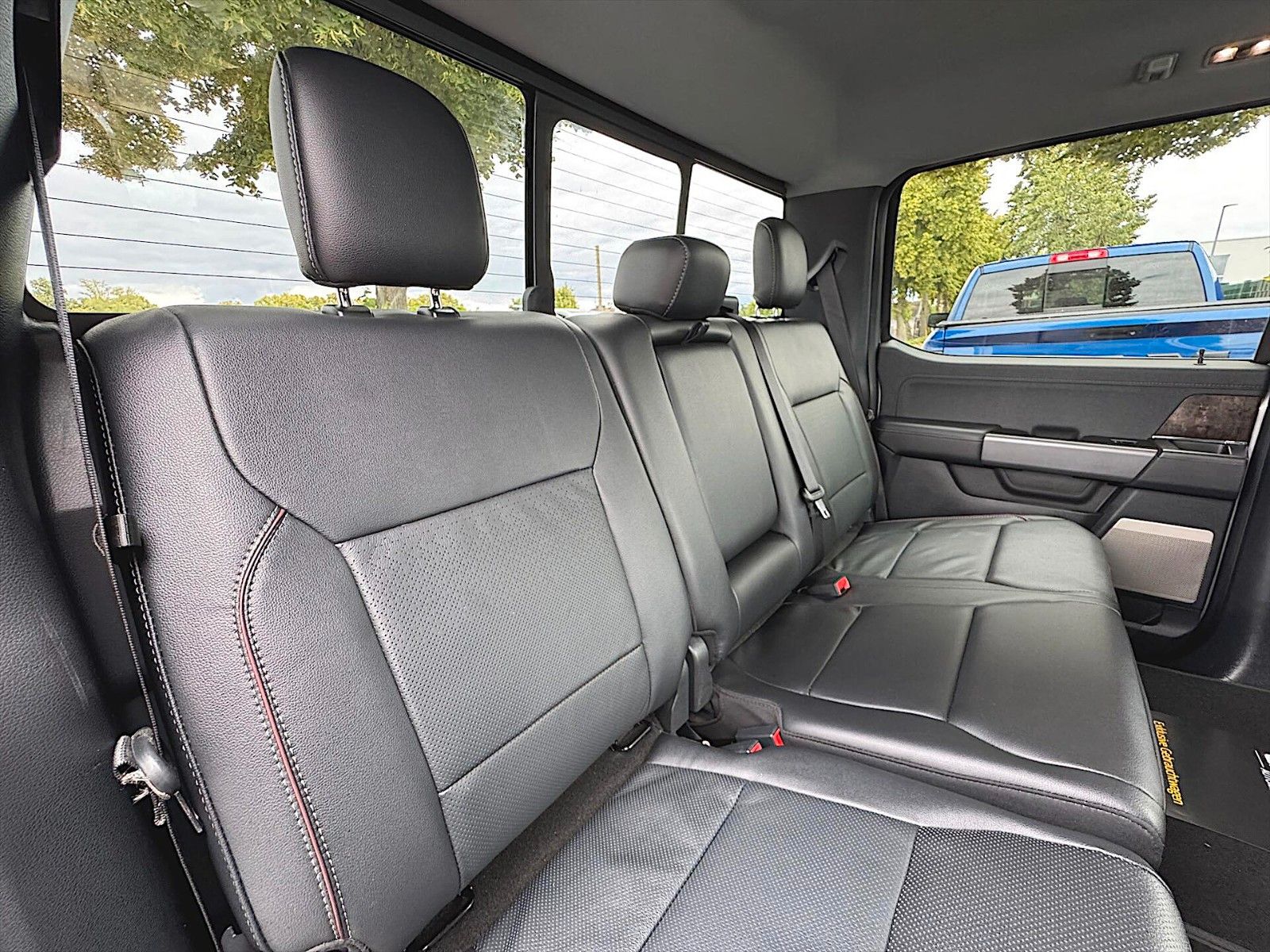 Fahrzeugabbildung Ford F150 3.5 V6 LARIAT RAPTOR SuperCrew 4x4*LED*B&O*