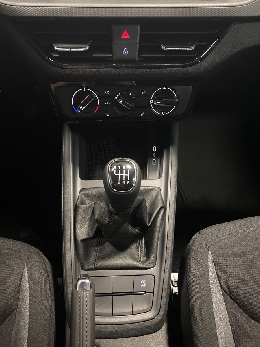 Fahrzeugabbildung SKODA Kamiq 1.0 TSI Essence+GARANTIE bis 2031+100tKM++
