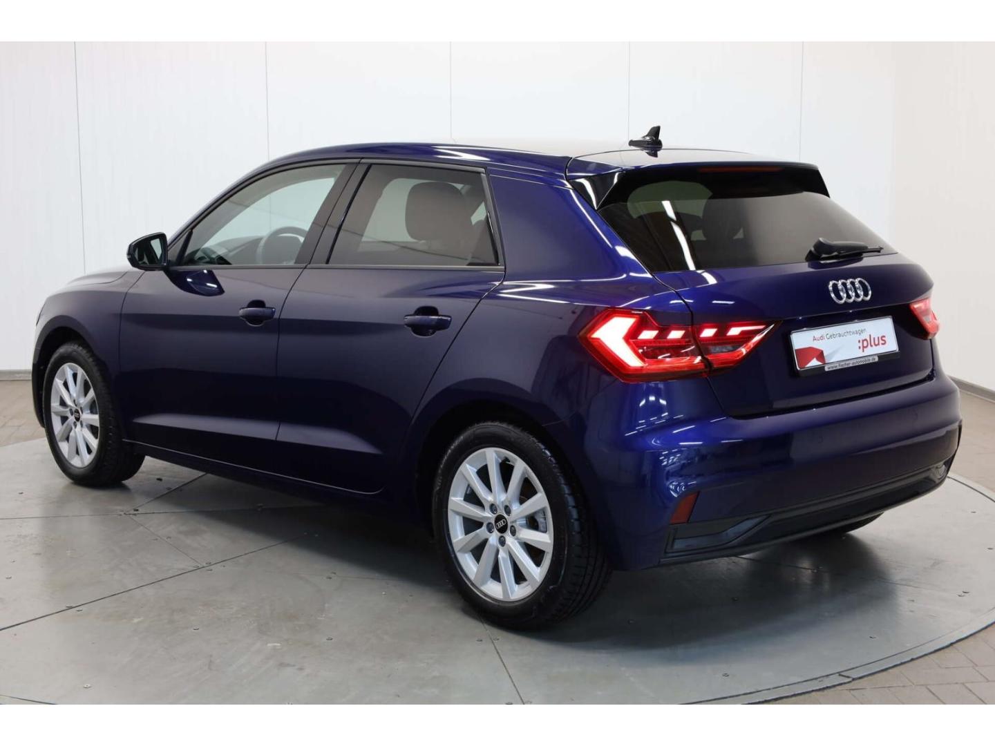 Audi A1 Sportback 30 TFSI Advanced S-Tronic LED/SH, миниатюра 4