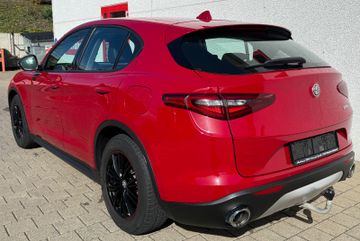 Alfa-Romeo Stelvio - 6