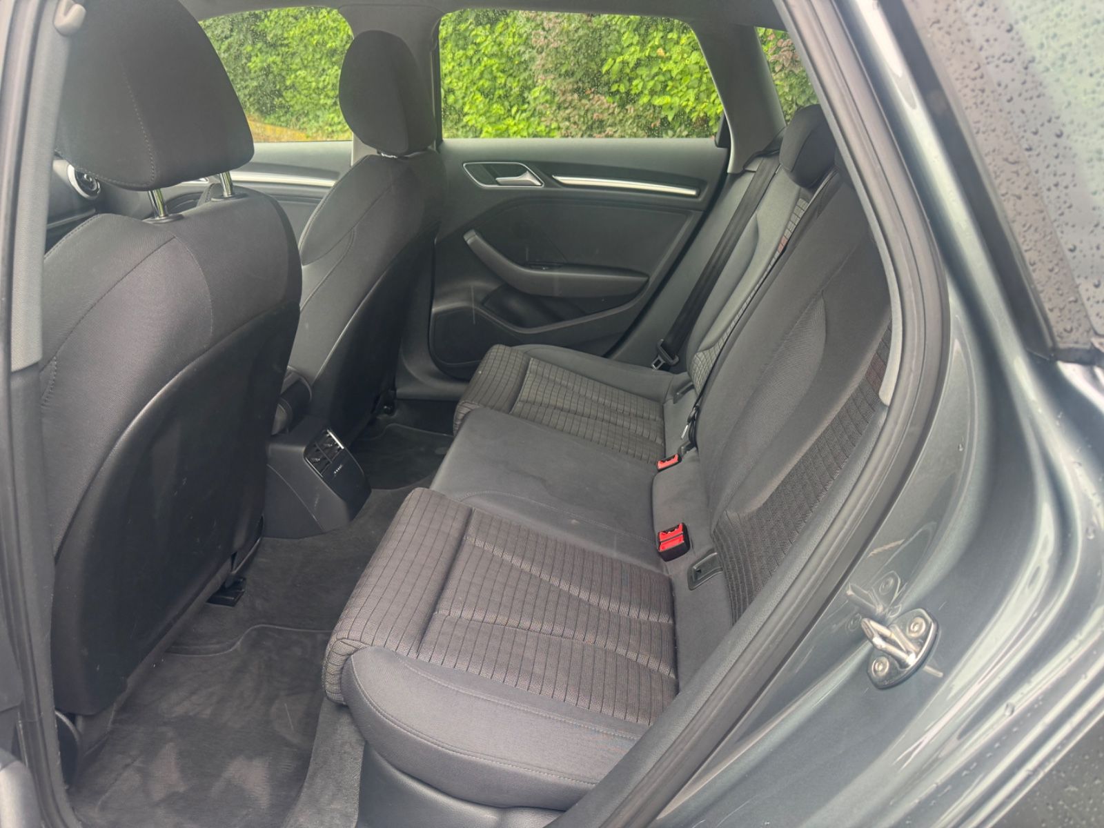 Fahrzeugabbildung Audi A3 Sportback 30 TDI sport Xenon+Navi+Bluetooth