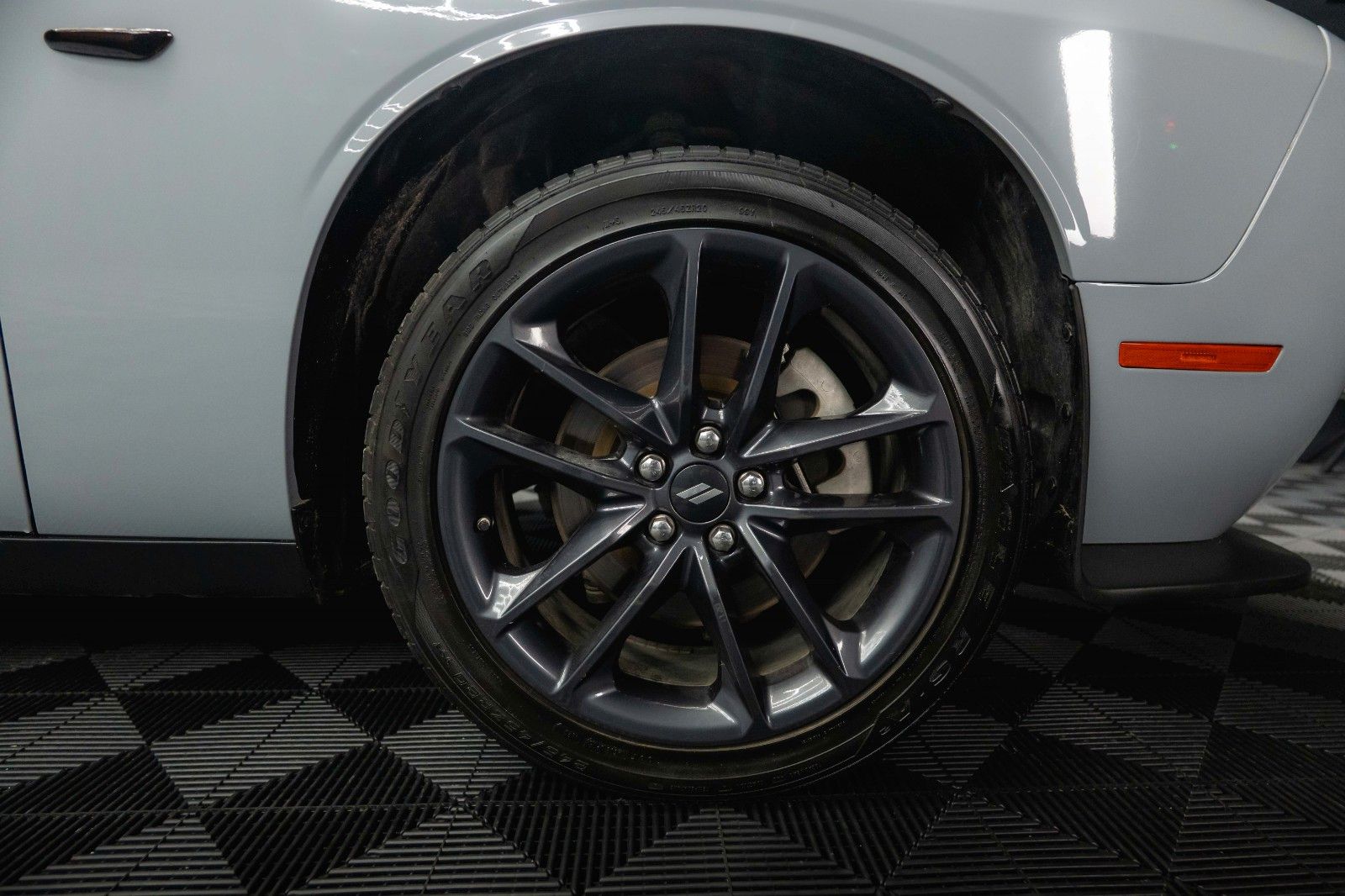 Fahrzeugabbildung Dodge Challenger 3.6 V6 4x4 GT SRT Styling *LED*19%*