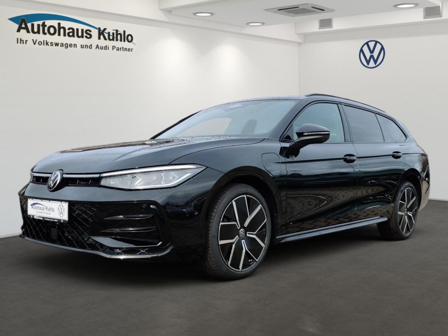 Volkswagen Passat R-Line 1.5 eHybrid DSG Navi