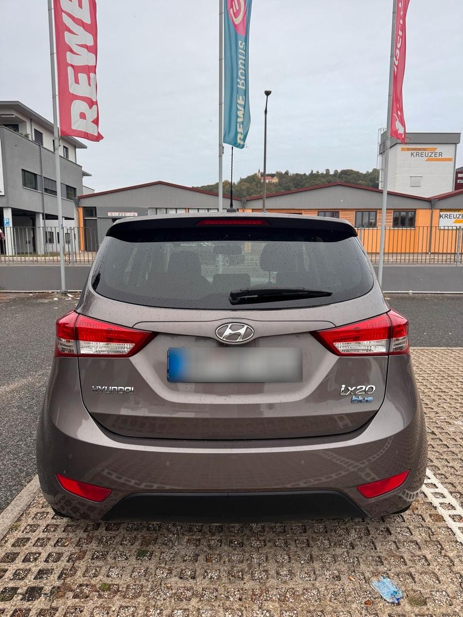 Hyundai ix20 2011 — photo 5