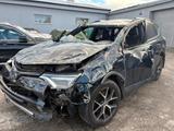 Toyota RAV4 Hybrid 2.5, 114kW, CVT/1, 4x4 - Toyota RAV 4 Unfallwagen