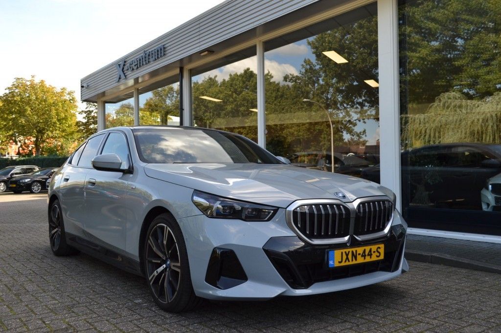BMW 530 5-serie 530E M SPORT - Harman Kardon - Stoel imagem 2