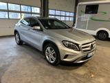 Mercedes-Benz GLA 200 d 4MATIC DCT  - Mercedes-Benz GLA 200: 4matic