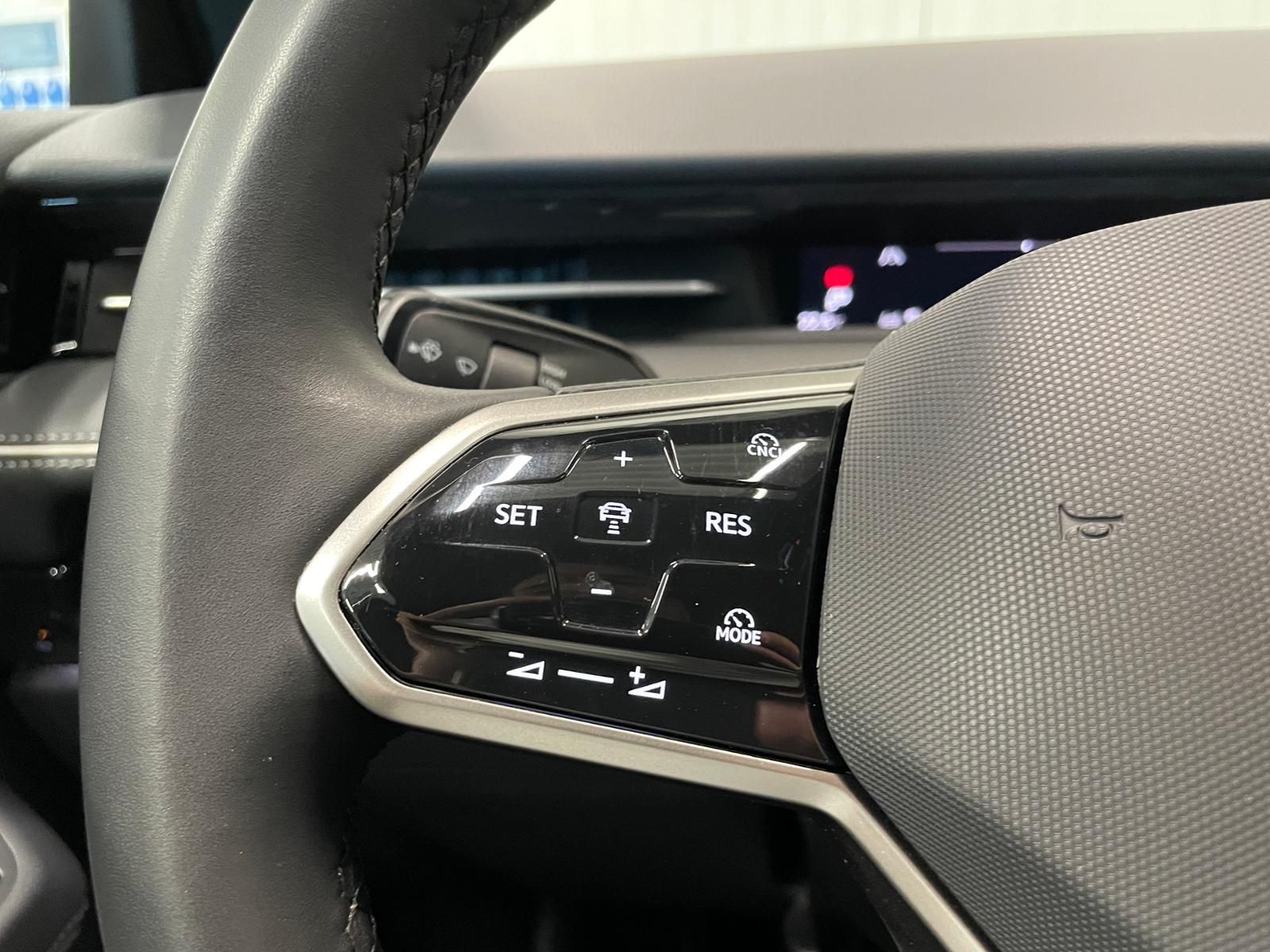 Volkswagen ID.7 Pro 77kWh AHK WÄRMEPUMPE LED