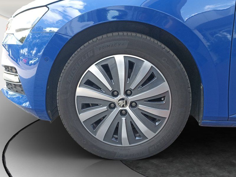 Fahrzeugansicht 21 Fahrzeugabbildung SKODA Superb Combi 2.0 TDI Style ACC+NAVI+WINTER-PAK.