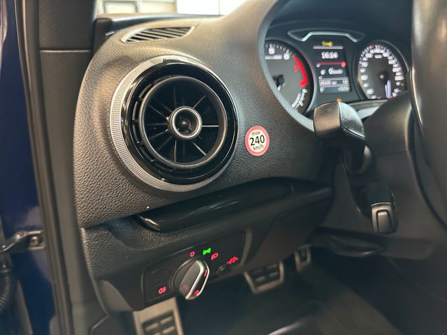 MYAUTOCENTER – Gebraucht- und Jahreswagen mit Werkstattservice in Pfaffenhofen Audi S3 *KEYLESS*ADP.FAHRWERK*2-ZONEN*TEMPO*StHZ*NAVI