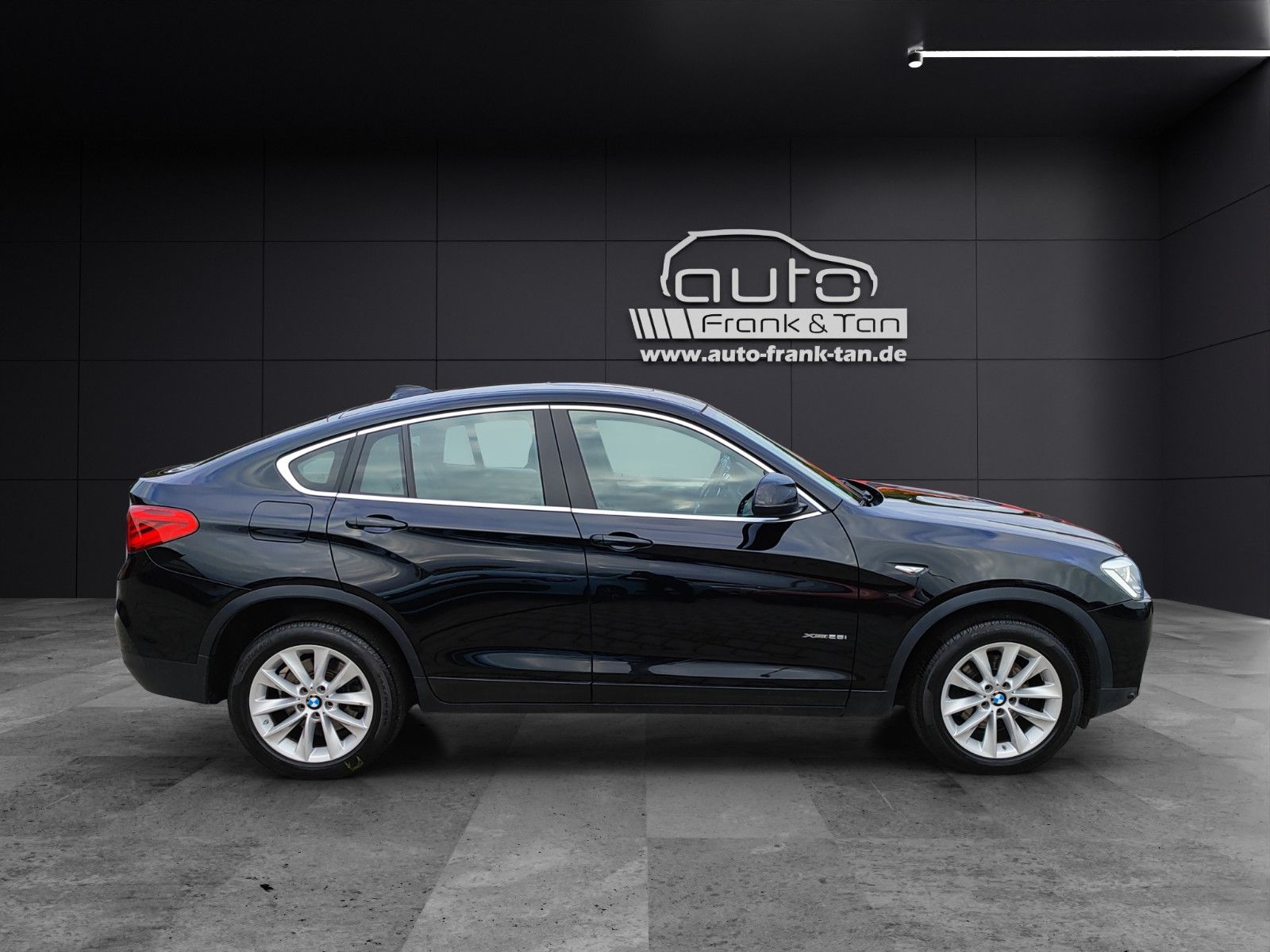 Fahrzeugabbildung BMW X4 xDrive 28 i Advantage*Automatik*Allrad*Navi*