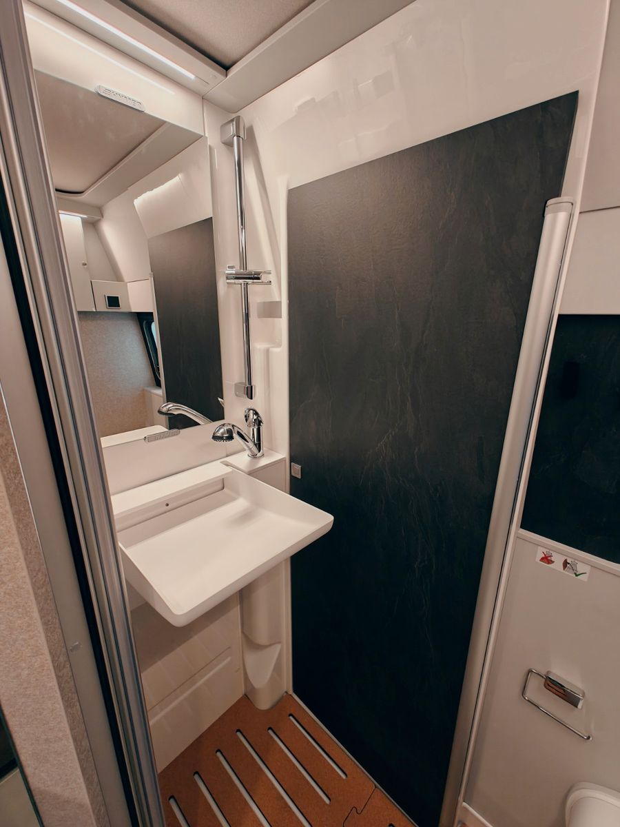 Fahrzeugabbildung HYMER / ERIBA / HYMERCAR GRAND CANYON S 4x4 MB 700 - NEU! MODELL 2026