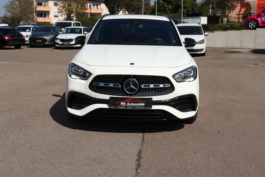 MERCEDES-BENZ GLA 200