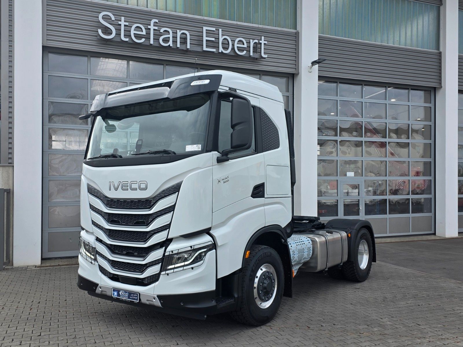 Fahrzeugabbildung Iveco X-Way AS440S50T/P 4x4 HI-TRACTION Intarder Alu