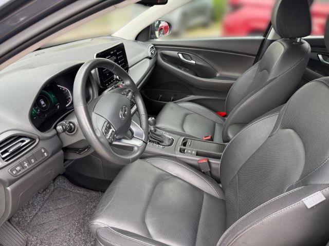 Fahrzeugabbildung Hyundai i30 1.5 Trend +LEDER+LED+KLIMA+PDC+RFK+ACC+UVM+