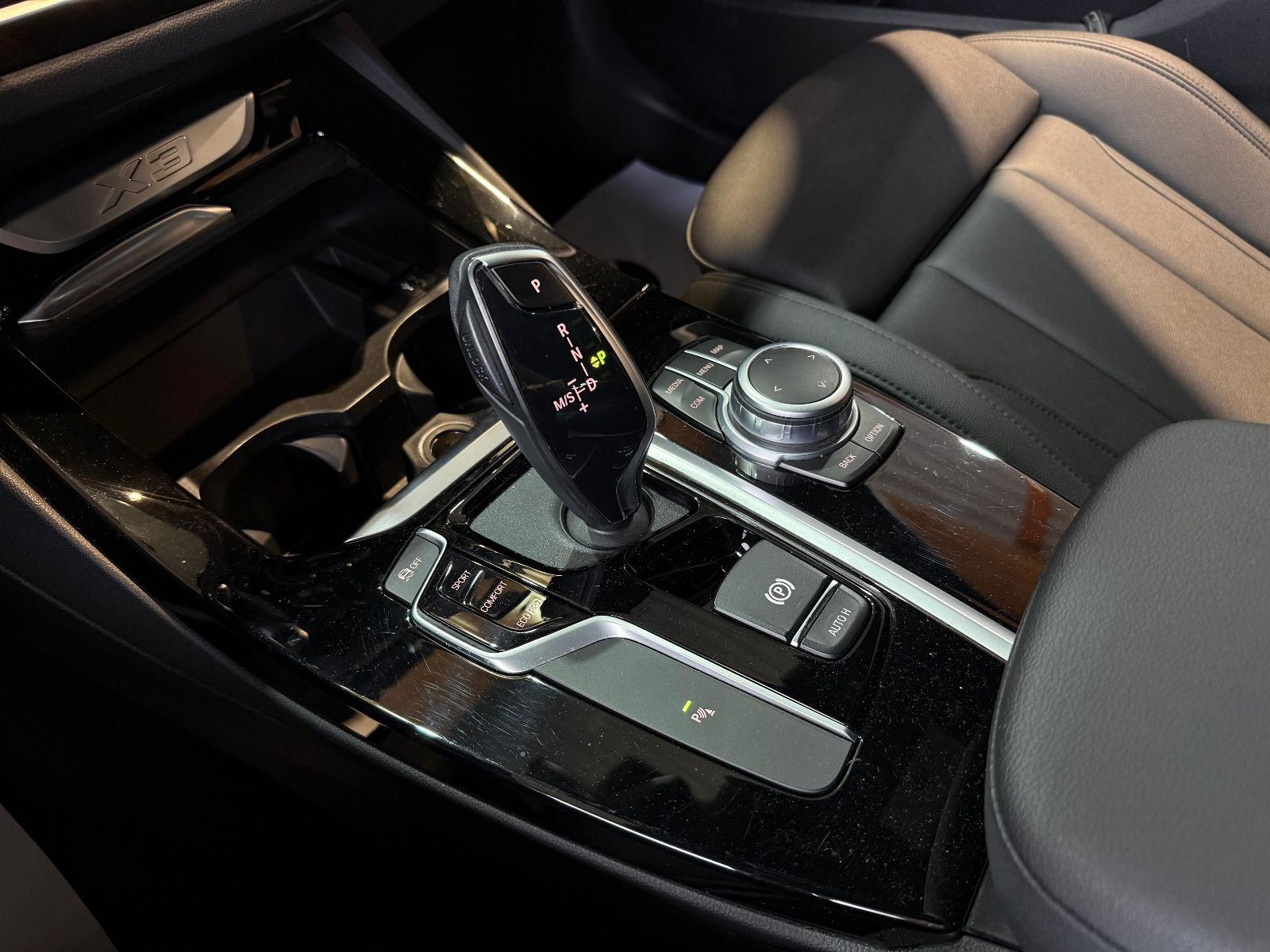 BMW X3 sDrive30i xLine/RFK/CARPLAY/LED/NAVI foto 15