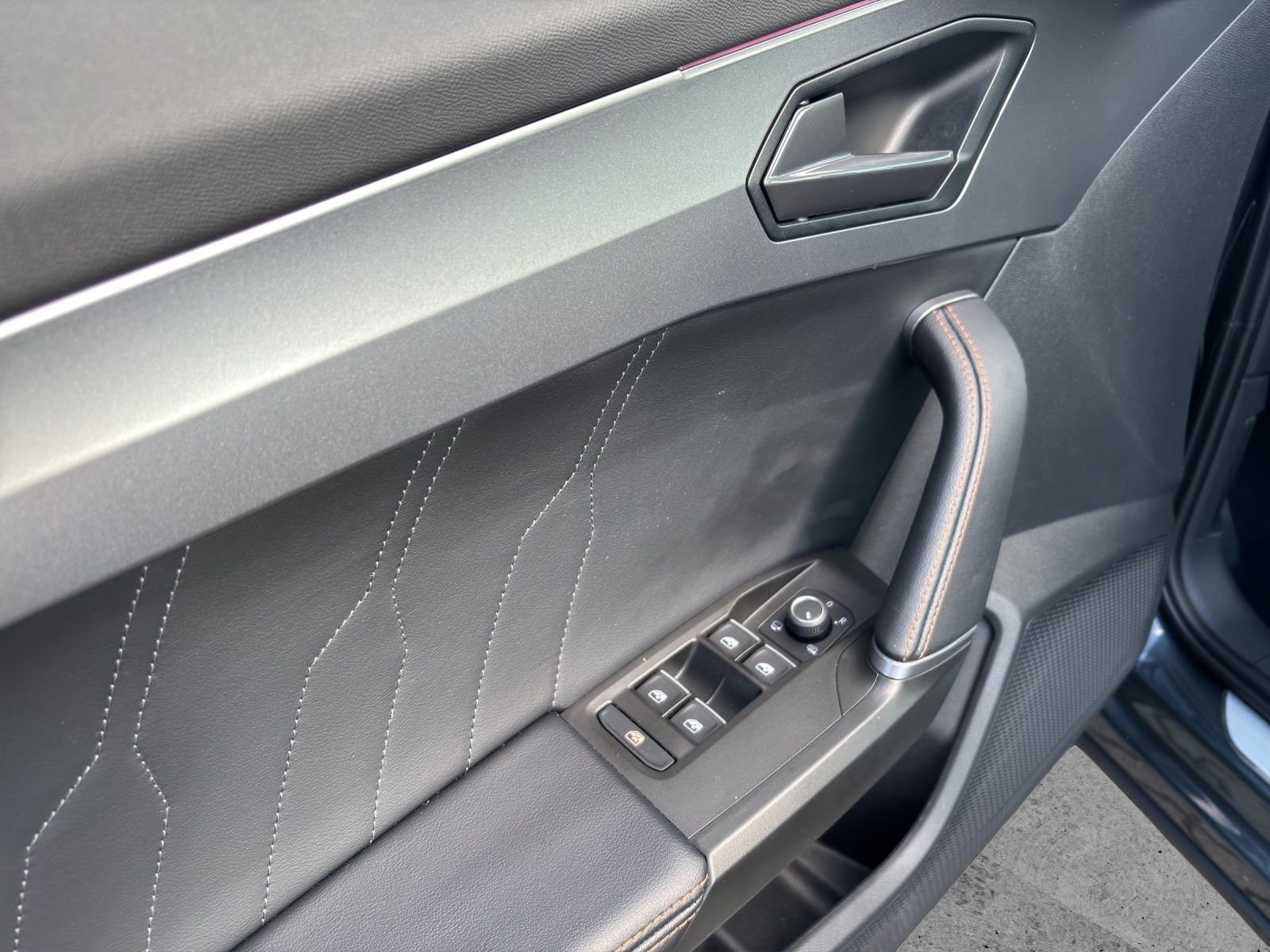 Fahrzeugabbildung CUPRA Formentor 1.5 TSI Matrix Navi ACC VC RFK SHZ