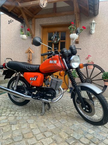 Mz ETZ 150 de Luxe Restauriert