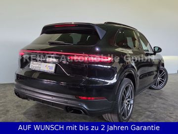 Porsche Cayenne - 8