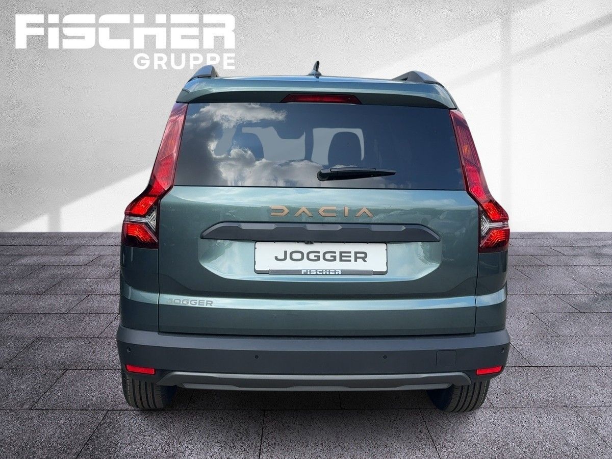 Fahrzeugabbildung Dacia Jogger Extreme+ TCe 110 7-Sitzer