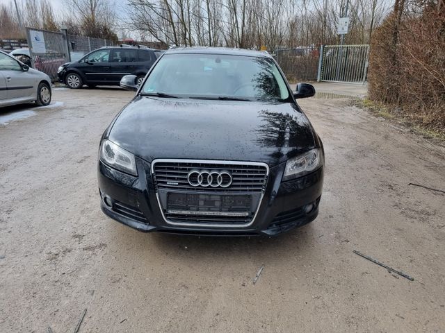 Audi A3 Sportback 2.0 TFSI Ambiente quattro