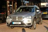BMW X3 xDrive20i xLine - 1. Hand, Orig KM - BMW X3: Panorama-Dach