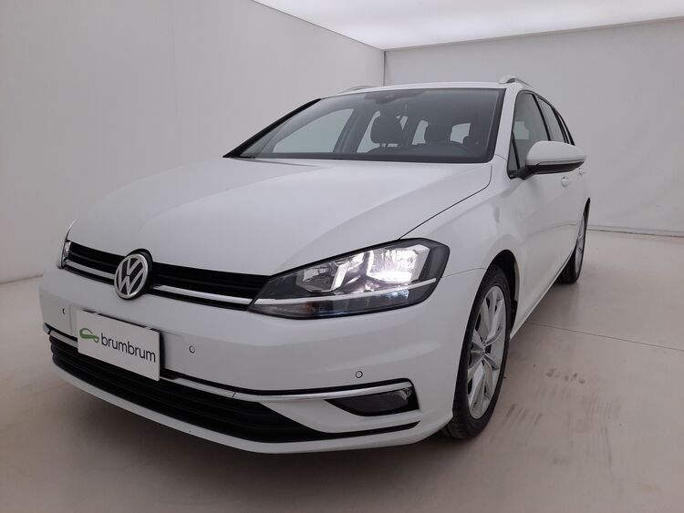 Volkswagen Golf - 1