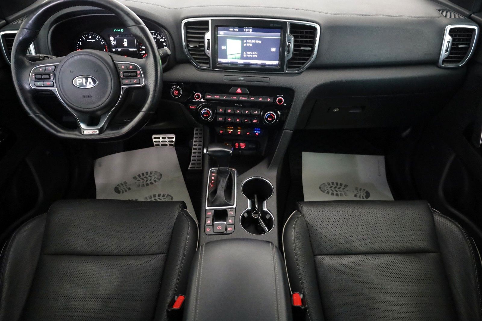 Fahrzeugabbildung Kia Sportage GT-Line 4WD Leder,Panorama,Kamera,JBL