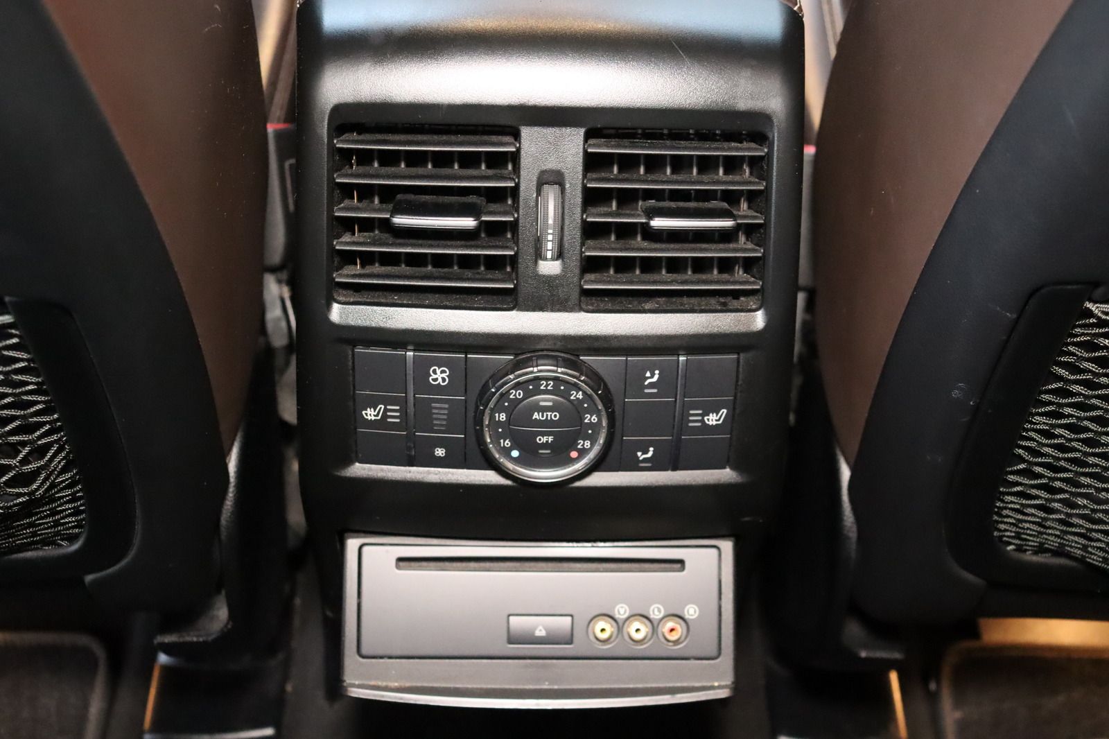 Fahrzeugabbildung Mercedes-Benz GLE 63 AMG * Fond * Offroad * DIS+ * LED HU 03.2