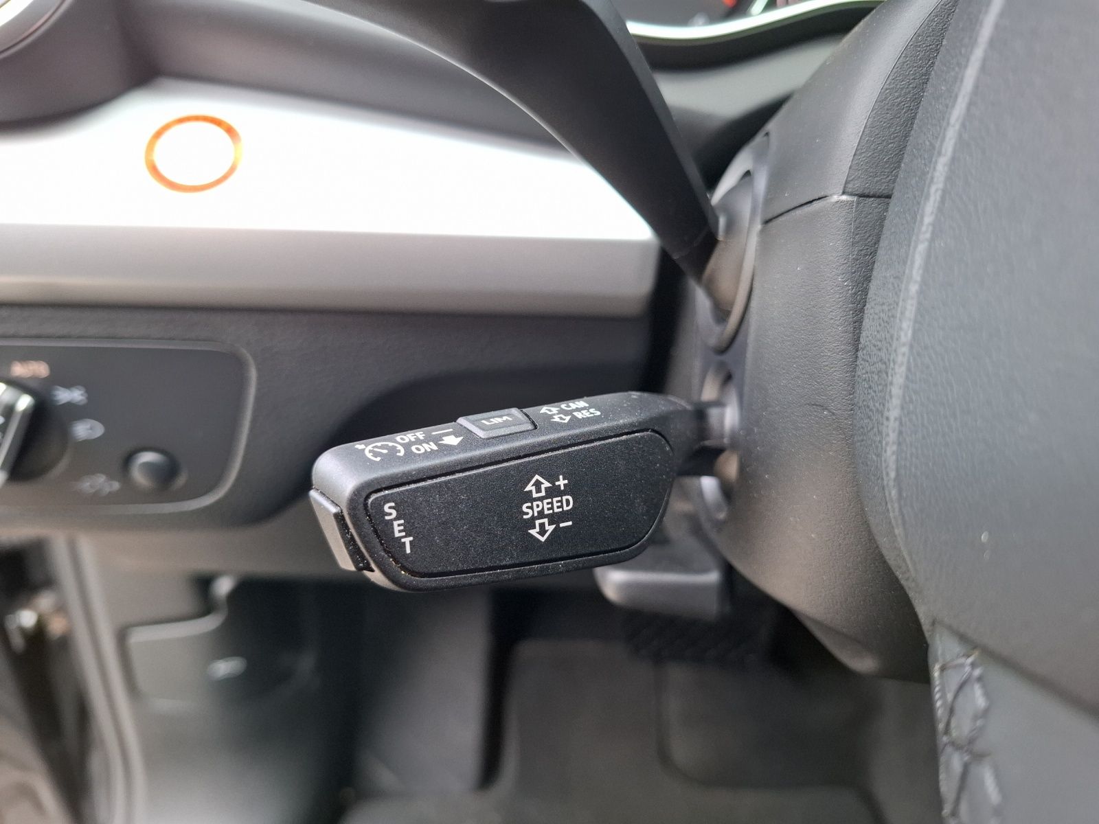 Fahrzeugabbildung Audi Q5 40 TDI Q S-line S-tronic LED AHK Navi GRA PDC