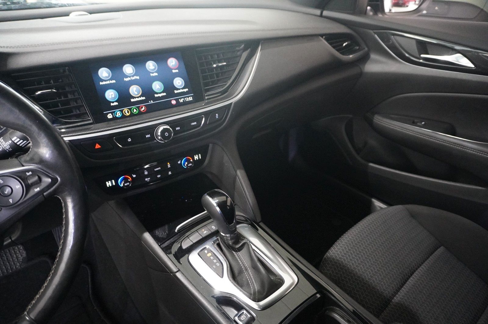 Fahrzeugabbildung Opel Insignia B ST 2.0D BUSINESS NAVI/LED/VIRT/SH/AHK