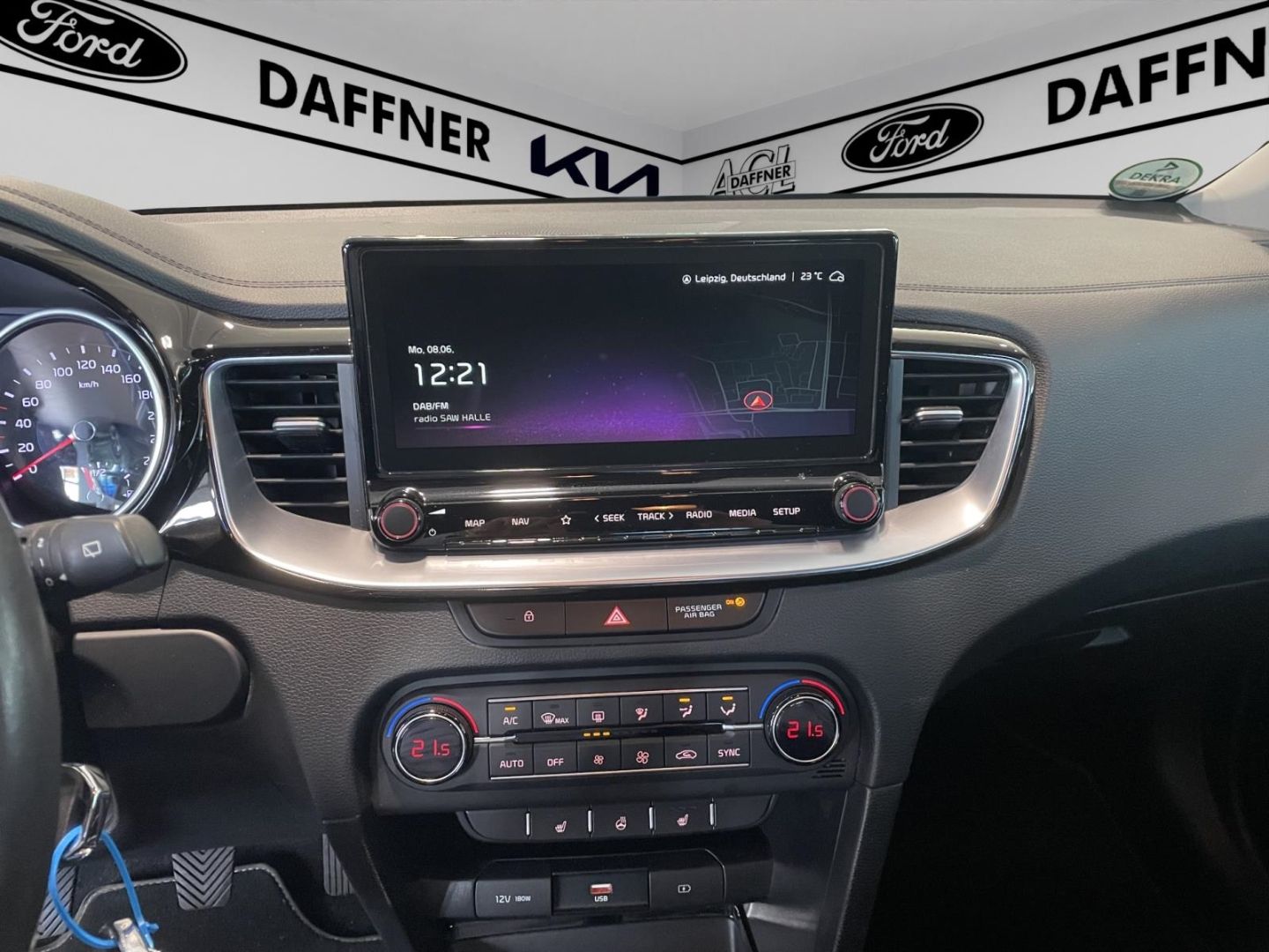 Fahrzeugabbildung Kia Ceed Vision Kamera DAB Tempomat Navi SpurhalteAS