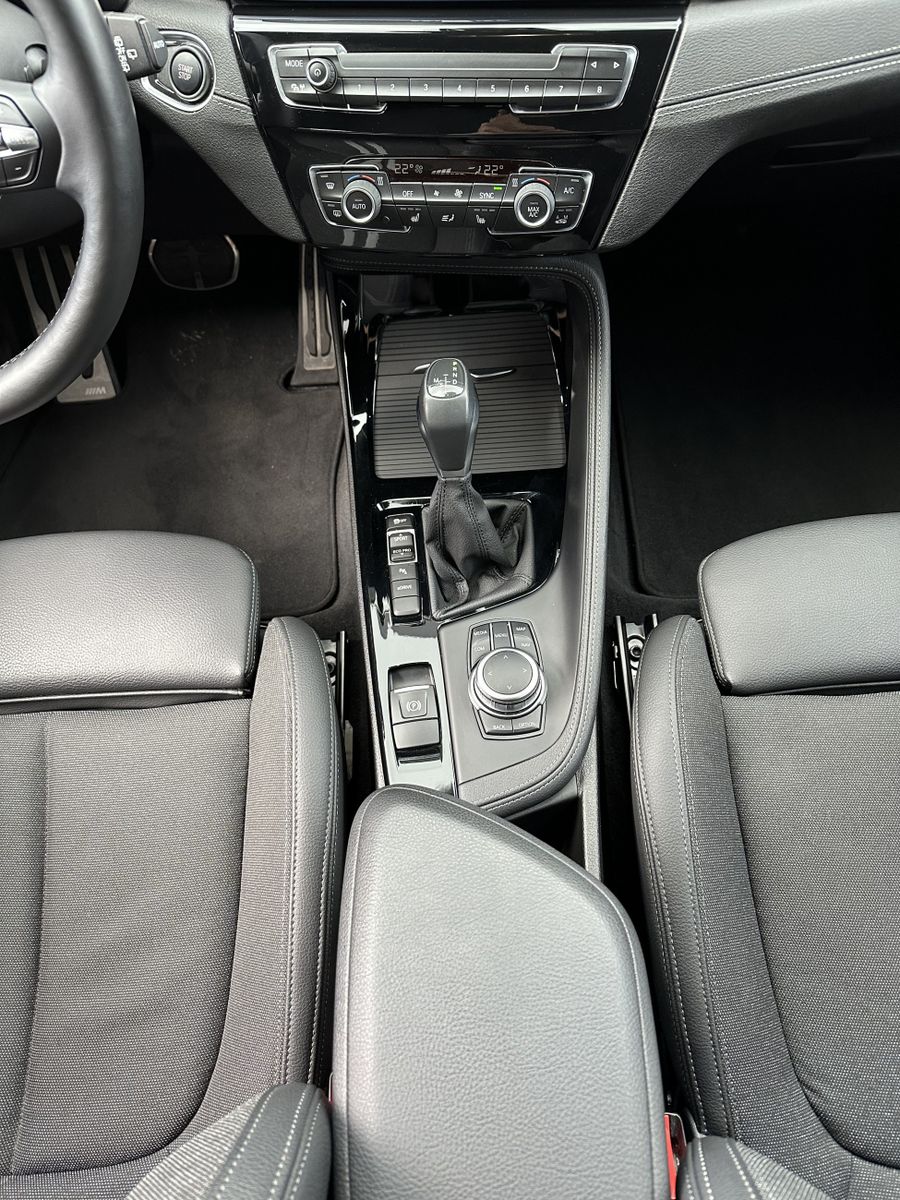 Fahrzeugabbildung BMW X2 xDrive25e M-Sport NAV+LED+HEAD-UP+ACC+19ZO+PP
