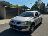 Renault megane mit nur 120.000km 1.6 benzi... - Renault Megane aus 2006: 1.6