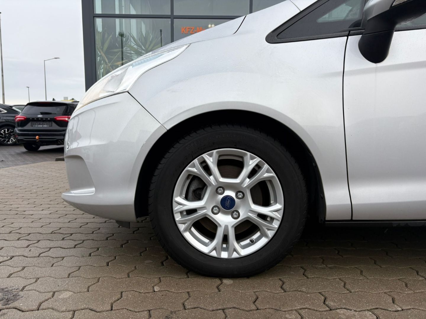 Fahrzeugabbildung Ford B-Max SYNC Edition 1.0 EcoBoost Start Stop