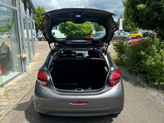 PEUGEOT 208 Active