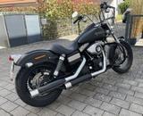 Harley-Davidson Dyna Street Bob - HARLEY-DAVIDSON 2010 STREET BOB