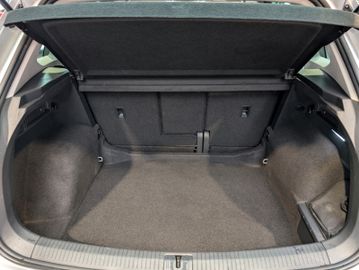 Volkswagen Tiguan - 12