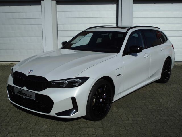 BMW 330e xDrive M Sport*AHK*RFK*Panorama*NP 85.439 €