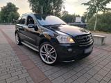 Mercedes-Benz Mercedes ML 320 cdi Brabus D6 - Mercedes-Benz ML 320: Brabus